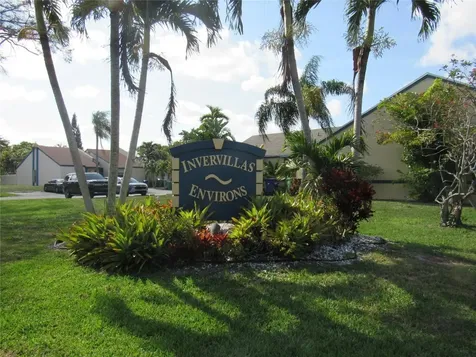 7424 NW 34th Street Lauderhill FL 33319