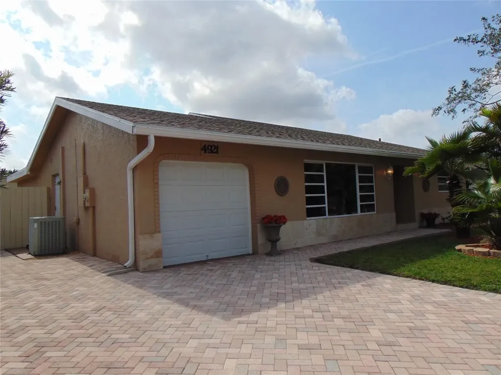 4921 SW 12th Street Margate FL 33068