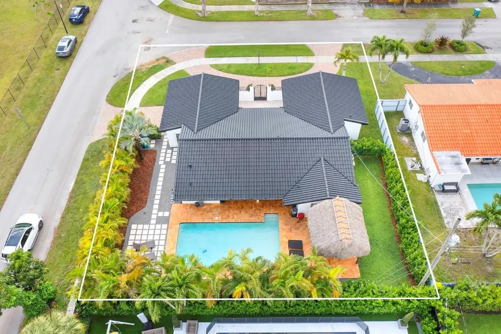6001 SW 89th Court Miami FL 33173