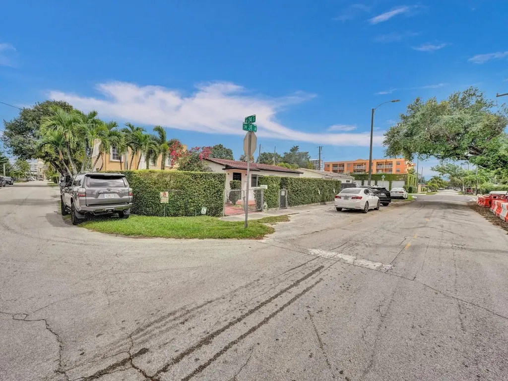 2401 SW 31st Avenue Miami FL 33145