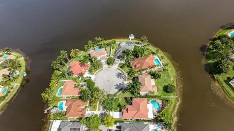2339 NW 186th Avenue Pembroke Pines FL 33029
