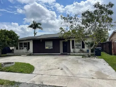 7696 SW 7th Street North Lauderdale FL 33068