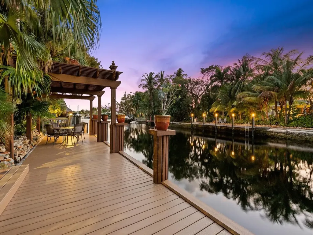 2225 NE 15th Terrace Wilton Manors FL 33305