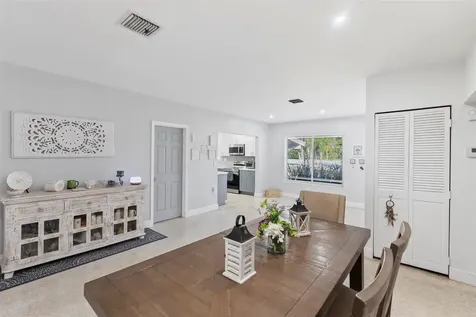 9370 SW 181st Terrace Palmetto Bay FL 33157