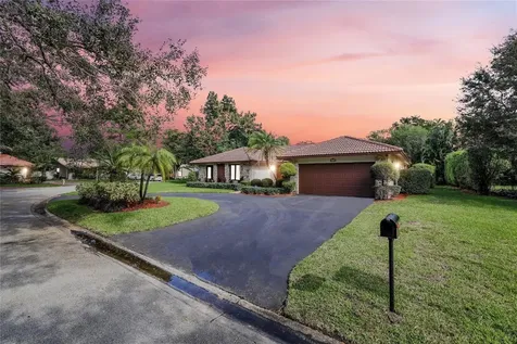 273 NW 95th Terrace Coral Springs FL 33071