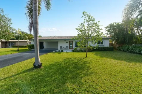 4800 NE 15th Terrace Oakland Park FL 33334