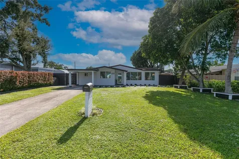 6910 Hope Street Hollywood FL 33024