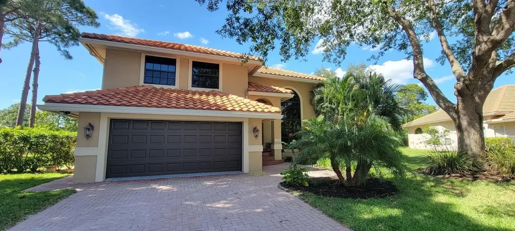1335 SW Cottonwood Cove Port St Lucie FL 34986
