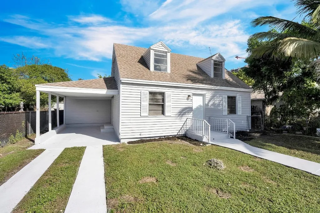 110 W 37th Street Riviera Beach FL 33404