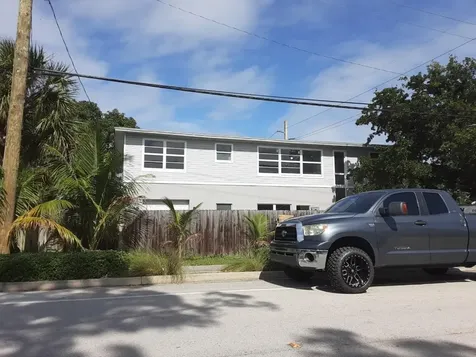 799 NE 34th Court Oakland Park FL 33334