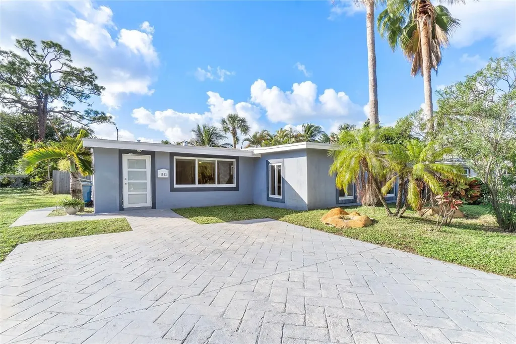 1562 NE 36th Street Oakland Park FL 33334
