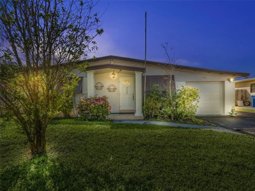 4220 SW 32nd Drive West Park FL 33023