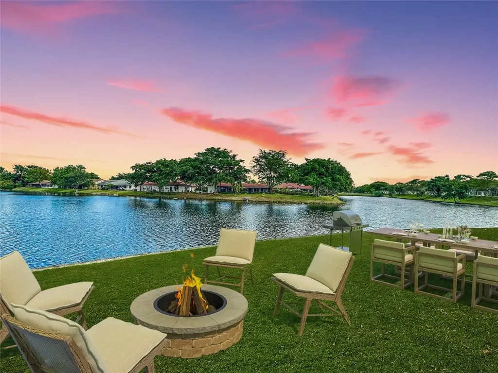 5814 NW 81st Avenue Tamarac FL 33321