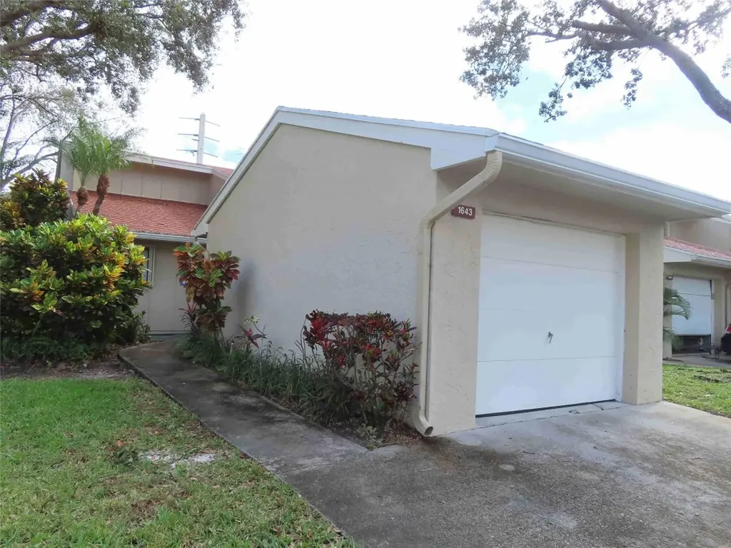 1643 SW Crossing Circle Palm City FL 34990