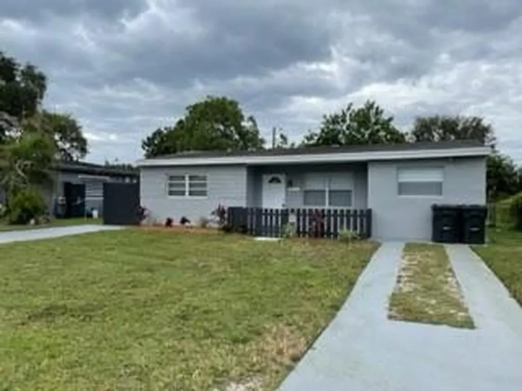 6234 Grant Court Hollywood FL 33024