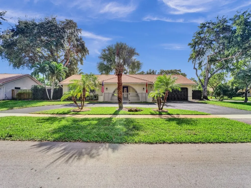 7160 SW 8th Court Plantation FL 33317