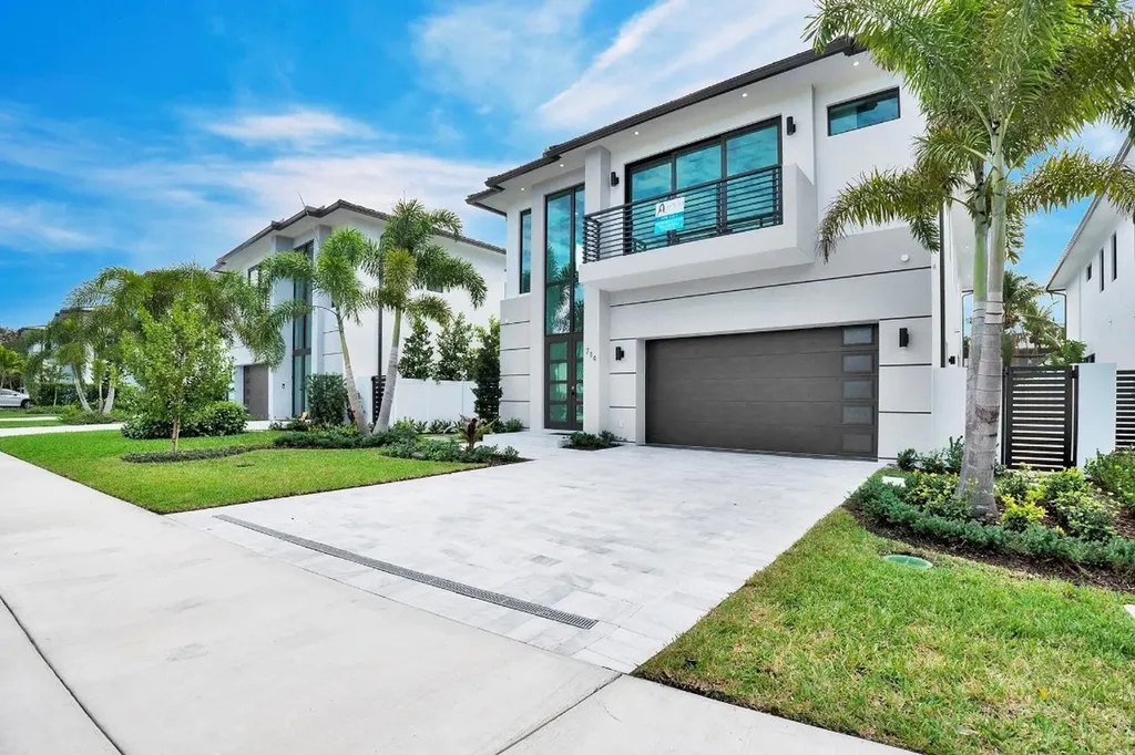 714 S Lake Avenue Delray Beach FL 33483