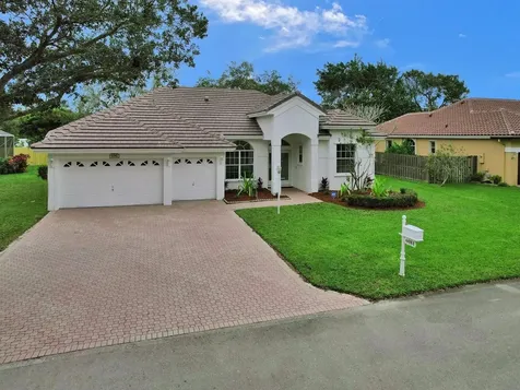 6081 Superior Boulevard Davie FL 33331