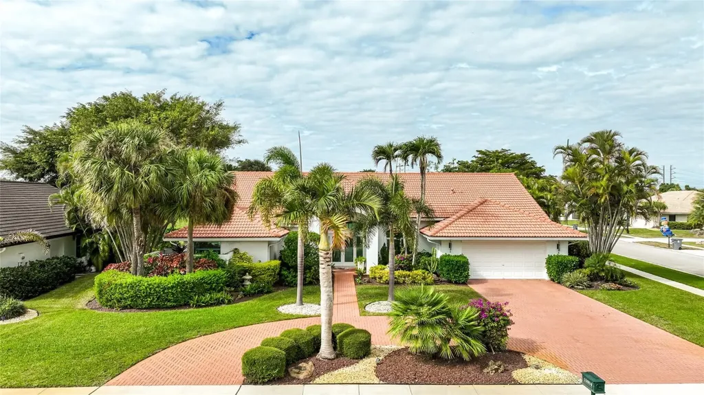 11074 Boca Woods Lane Boca Raton FL 33428