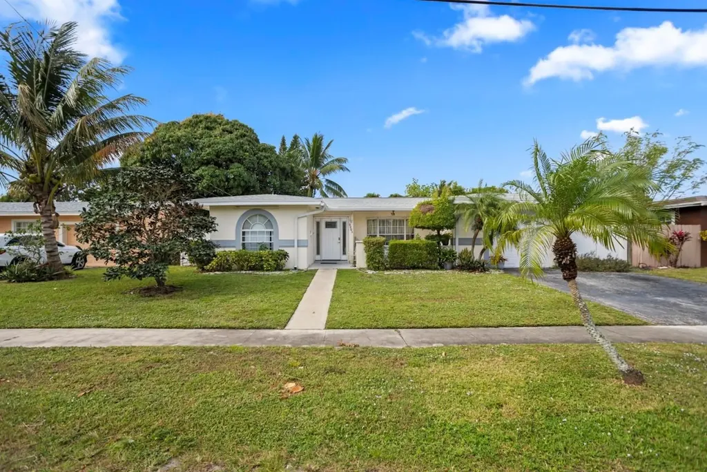 2201 NW 33rd Avenue Lauderdale Lakes FL 33311