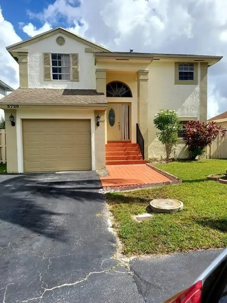 3720 NW 107th Terrace Sunrise FL 33351