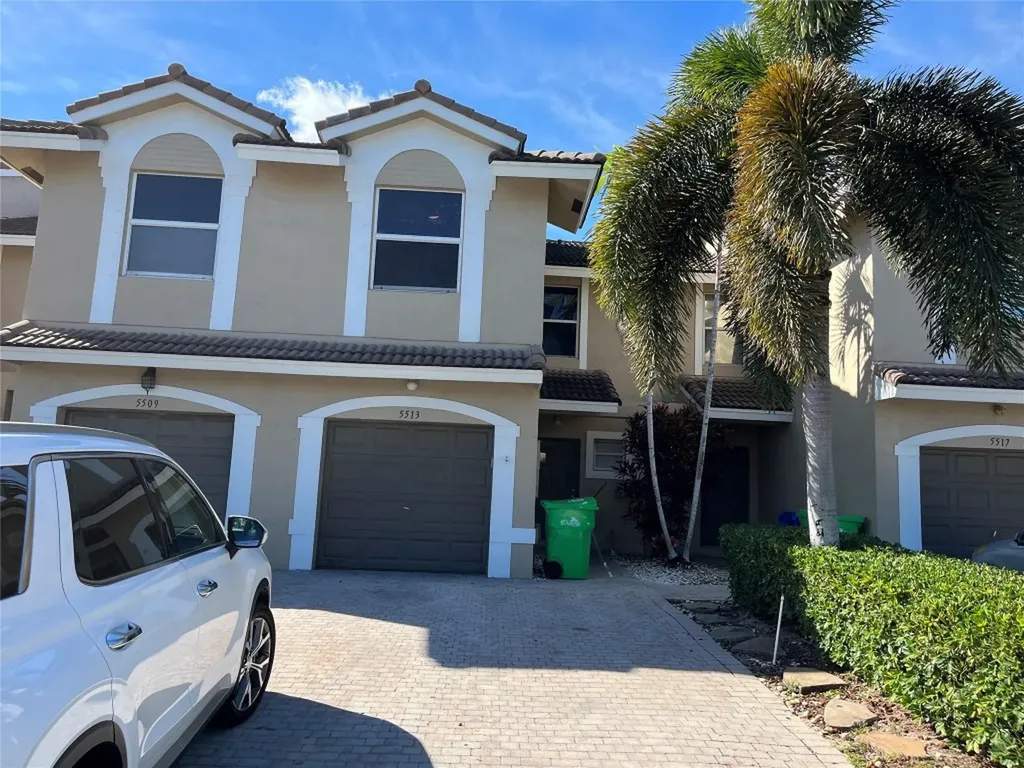 5513 NW 90th Avenue Sunrise FL 33351