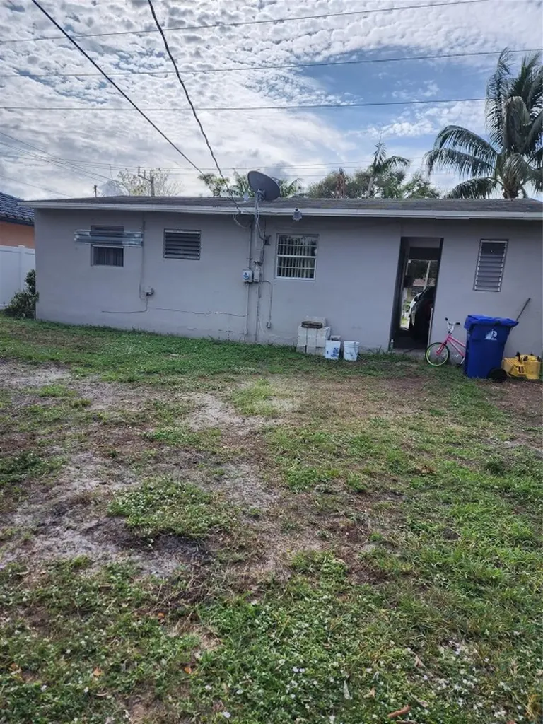 905 NW 5th Street Fort Lauderdale FL 33311