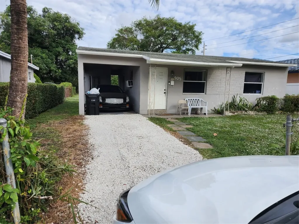 905 NW 5th Street Fort Lauderdale FL 33311