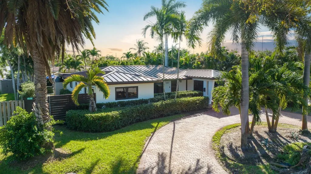 1320 NE 47th Street Oakland Park FL 33334