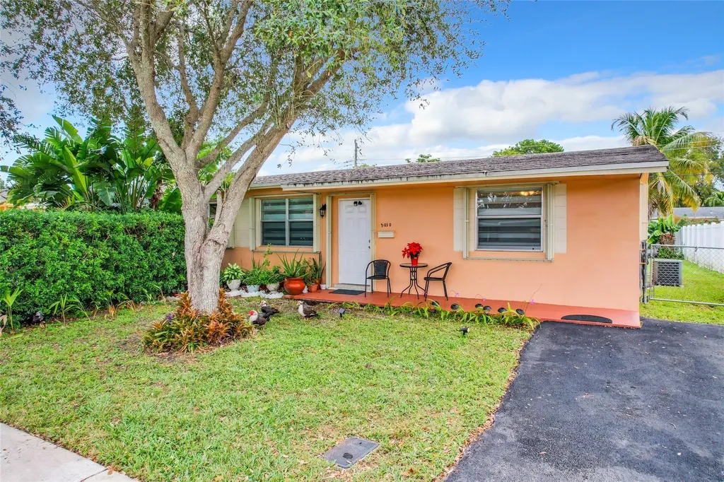 5030 SW 93rd Avenue Cooper City FL 33328