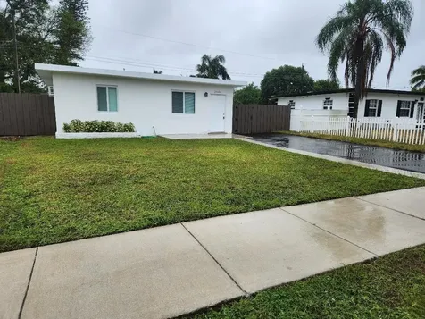 2444 NW 7th Street Pompano Beach FL 33069