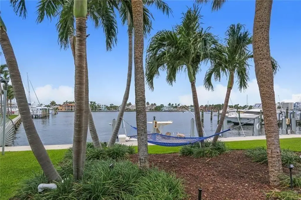77 S Birch Road Fort Lauderdale FL 33316