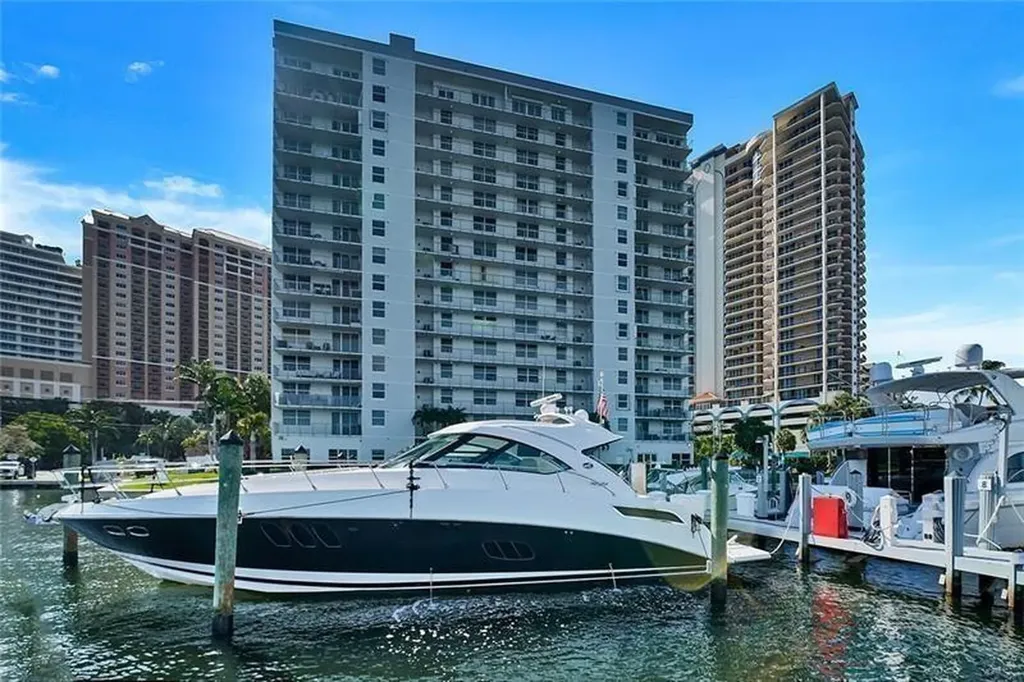 77 S Birch Road Fort Lauderdale FL 33316