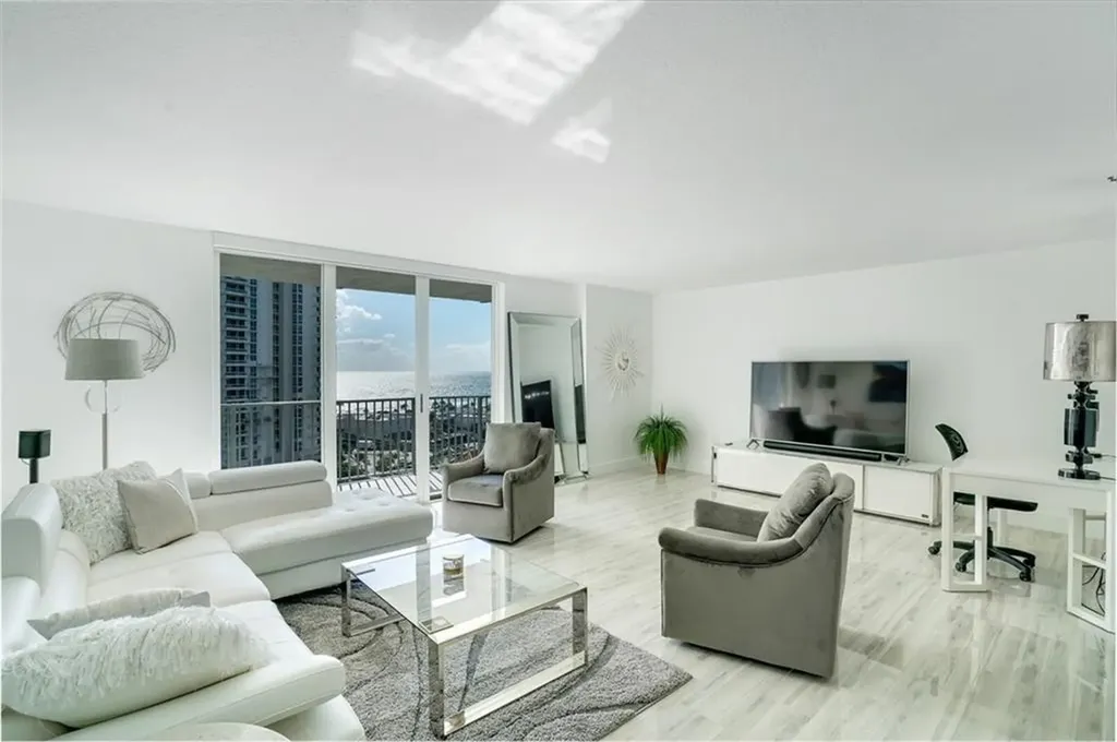 77 S Birch Road Fort Lauderdale FL 33316