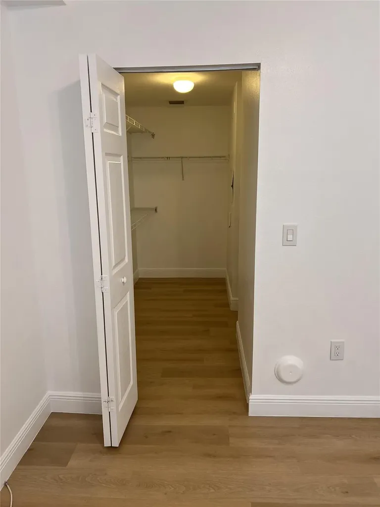 533 NE 3rd Avenue Fort Lauderdale FL 33301