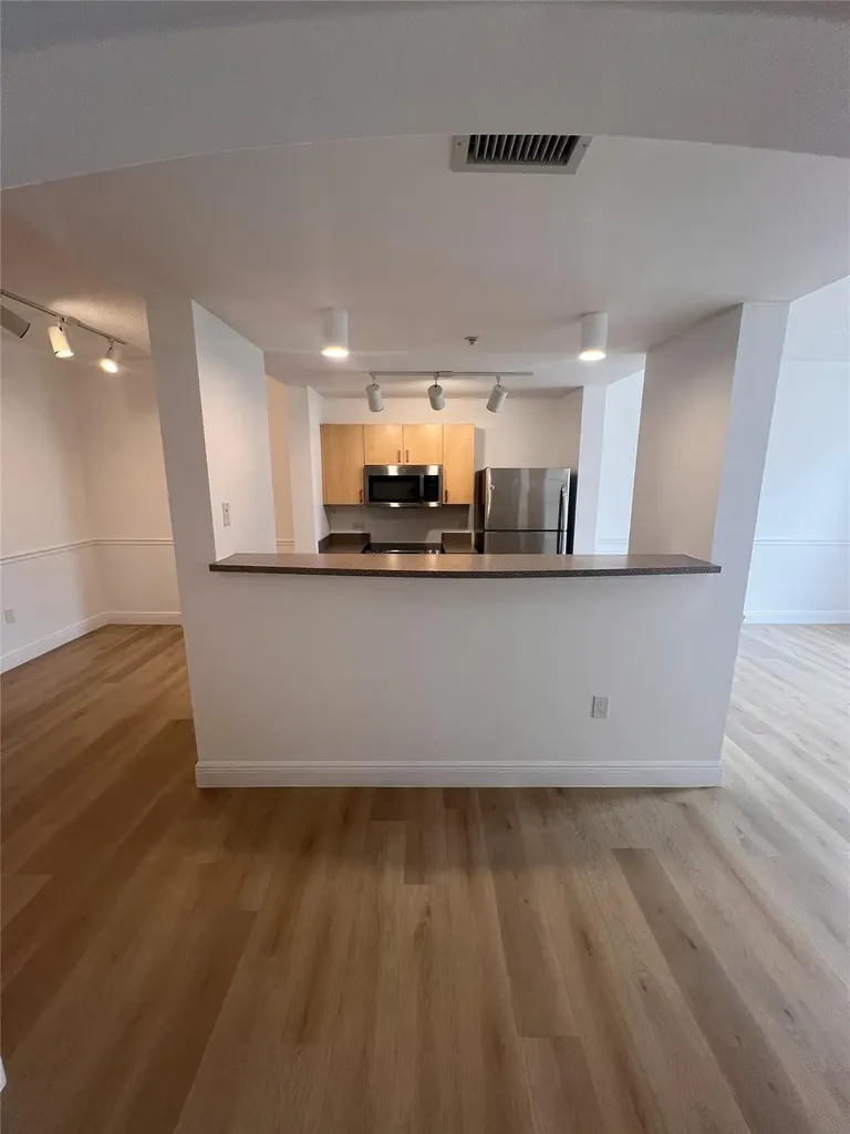 533 NE 3rd Avenue Fort Lauderdale FL 33301