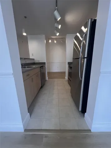 533 NE 3rd Avenue Fort Lauderdale FL 33301