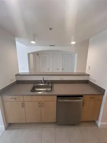 533 NE 3rd Avenue Fort Lauderdale FL 33301