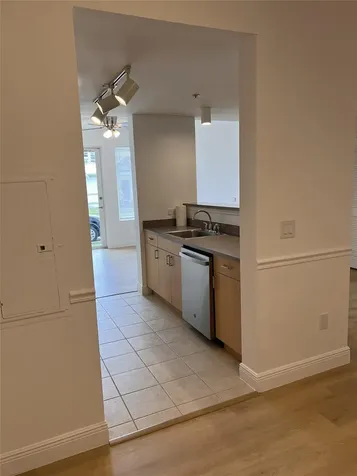 533 NE 3rd Avenue Fort Lauderdale FL 33301