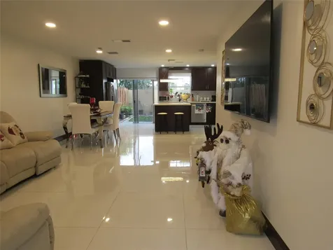 3352 NW 197th Terrace Miami Gardens FL 33056