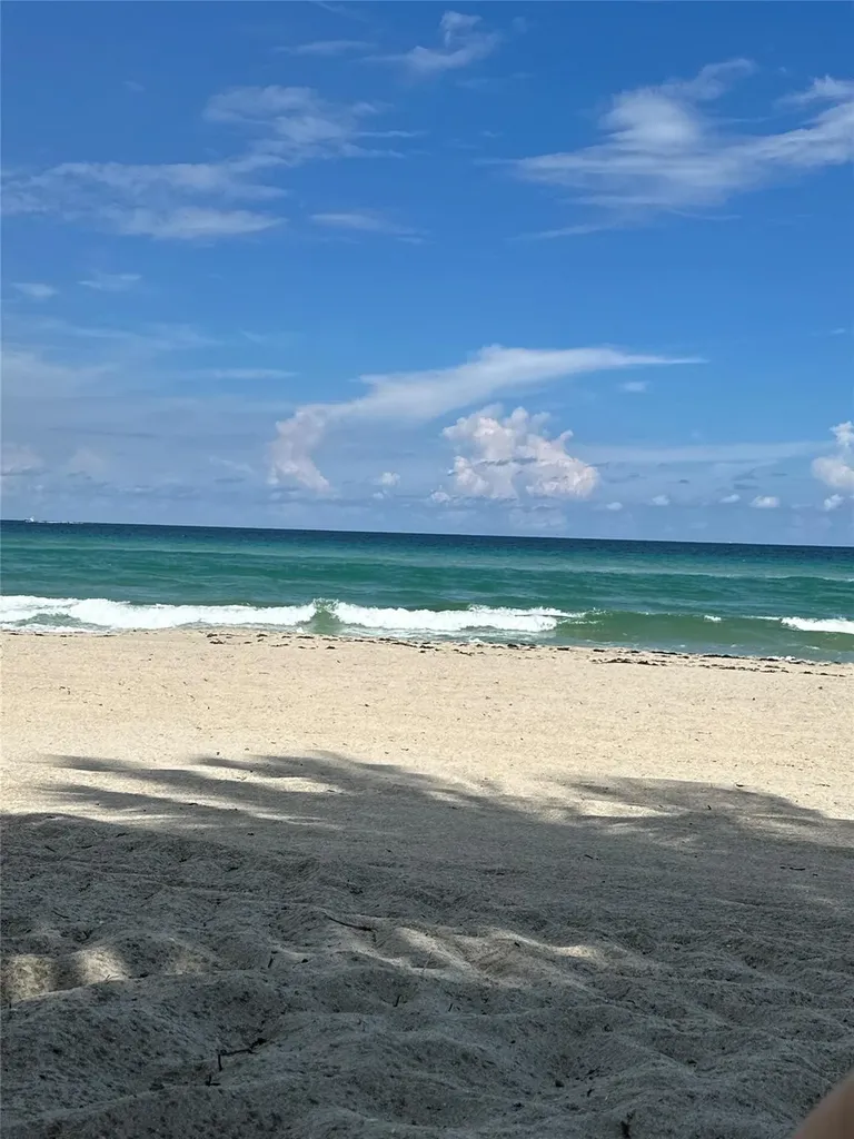 Golden Beach FL 33160