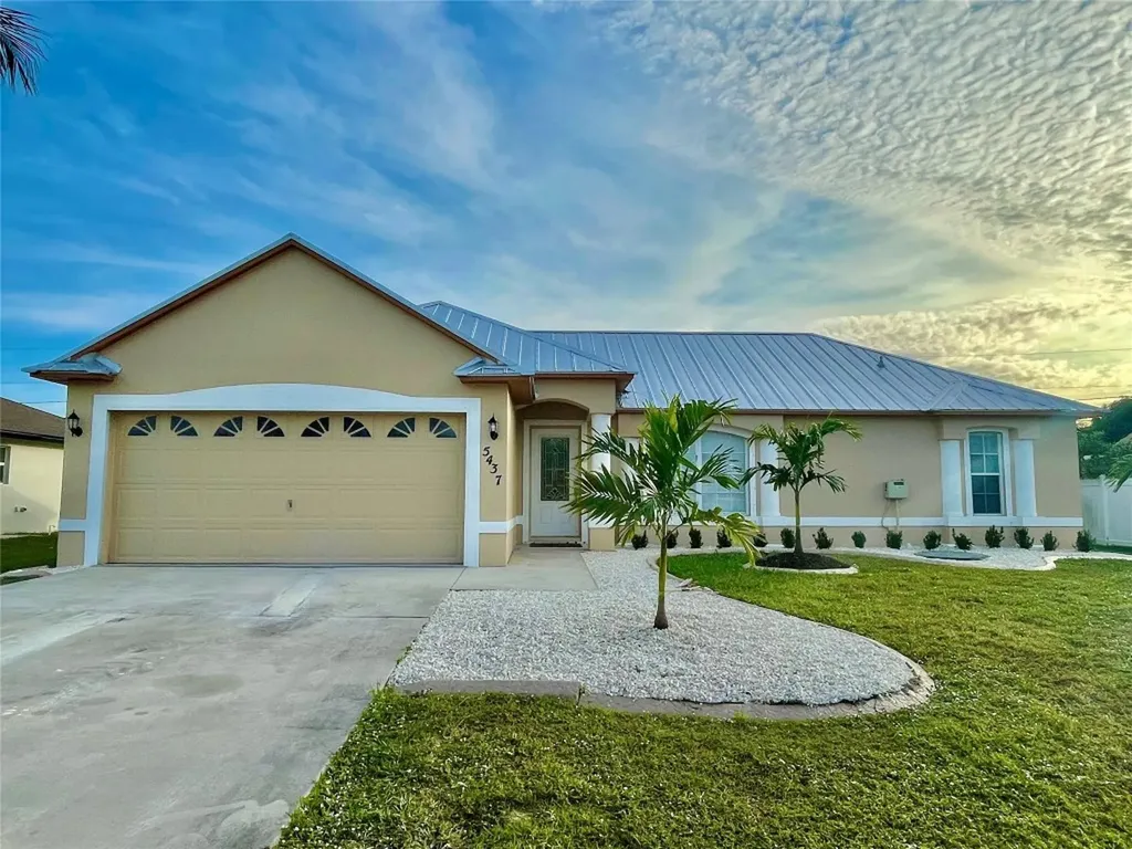 5437 NW Edgewater Avenue Port St Lucie FL 34983
