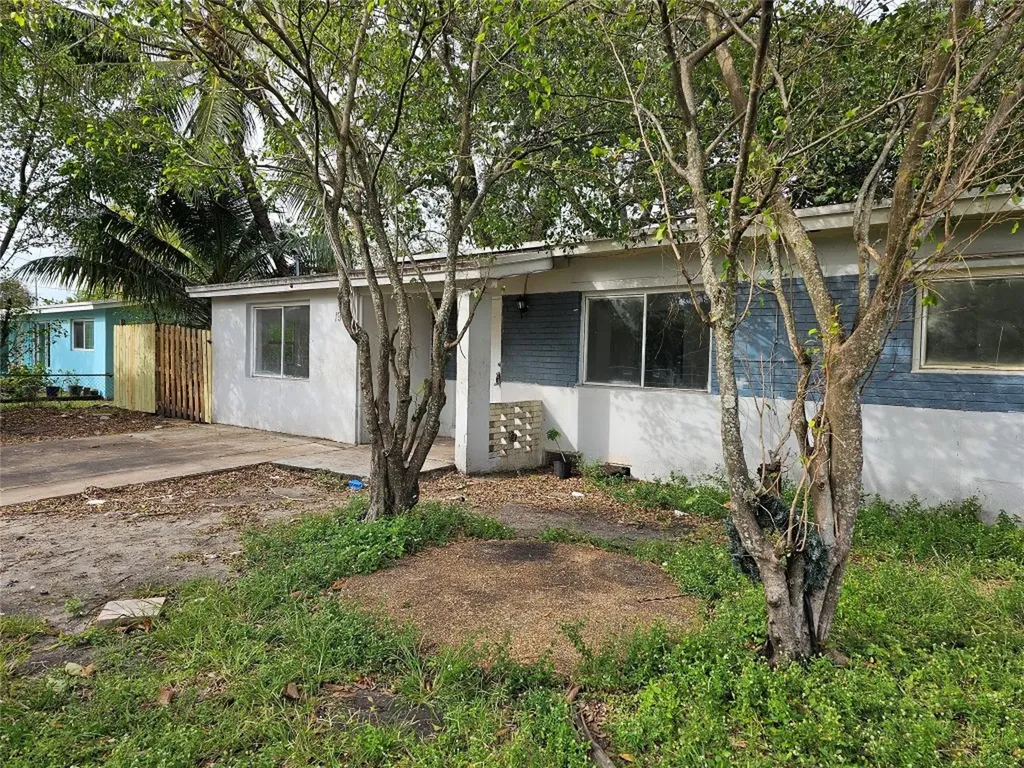 1997 NW 28th Street Oakland Park FL 33311