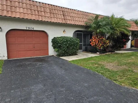 7904 NW 70th Court Tamarac FL 33321