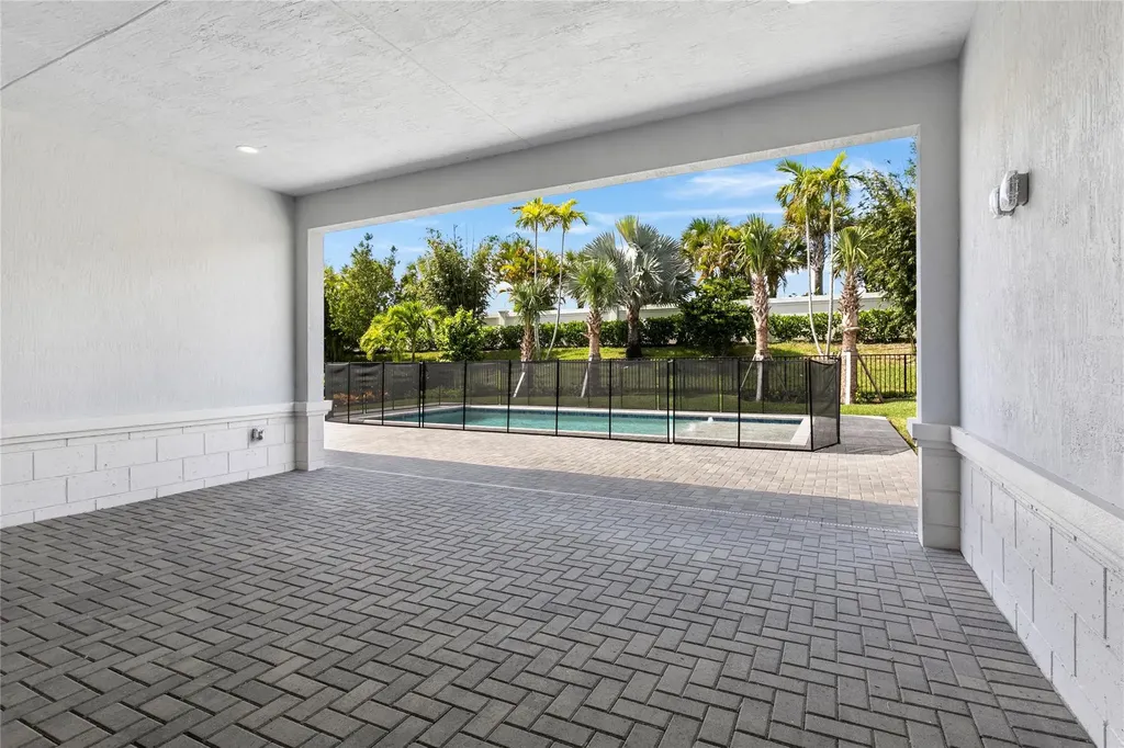 9224 Crestview Circle Palm Beach Gardens FL 33412
