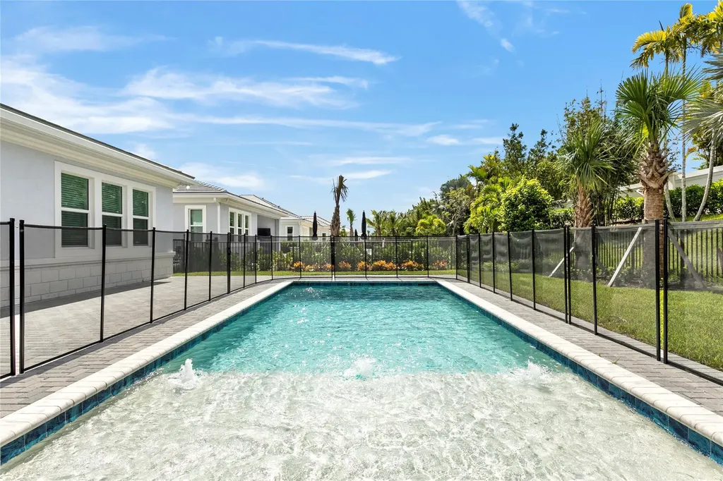 9224 Crestview Circle Palm Beach Gardens FL 33412