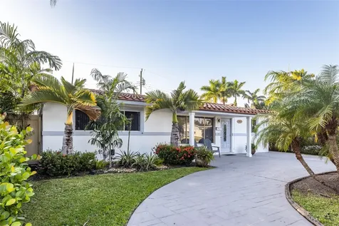 1116 N 13th Court Hollywood FL 33019
