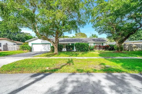5581 SW 3rd Court Plantation FL 33317