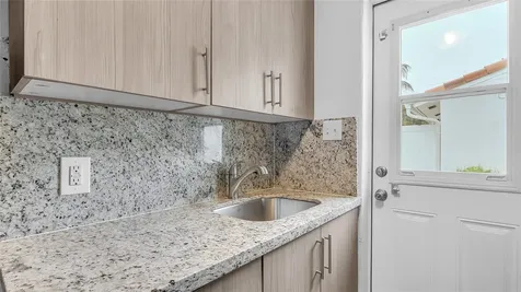 401 Hibiscus Avenue Pompano Beach FL 33062