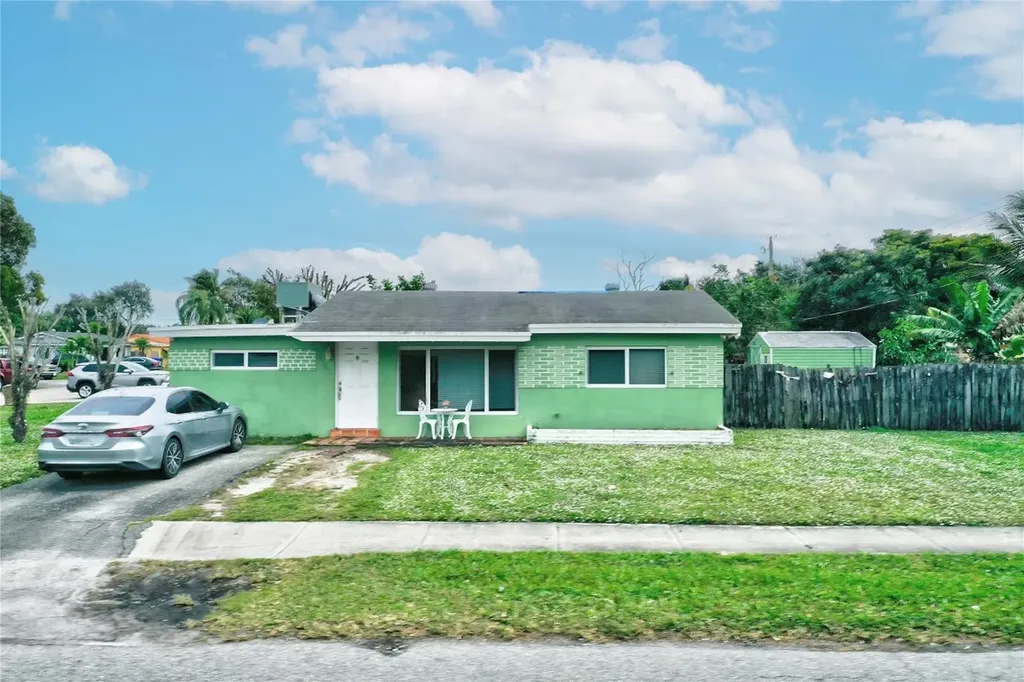2151 N 68th Avenue Hollywood FL 33024